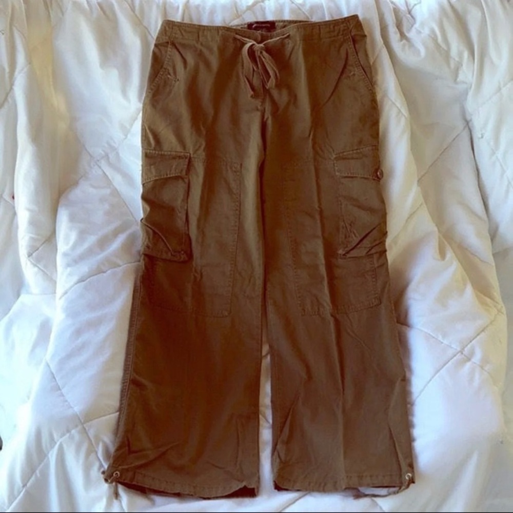 Victoria Secret Moda brand cargo pants